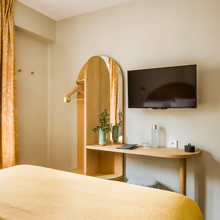 Ami Hotel