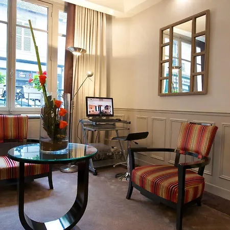 Hotel Ami 3*