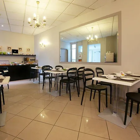 Ami Hotel Parijs