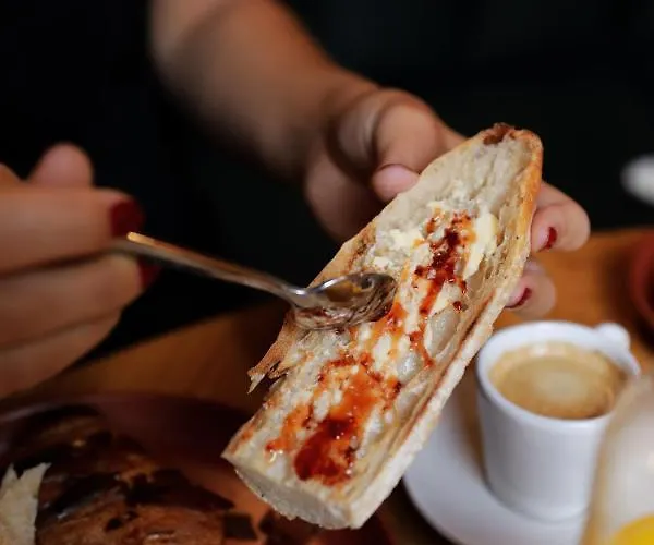 Ami - Orso 3* 파리