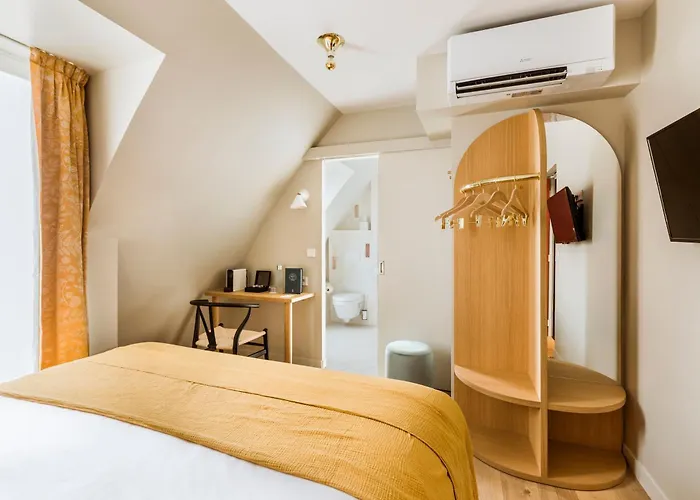 Ami - Orso 3* 파리