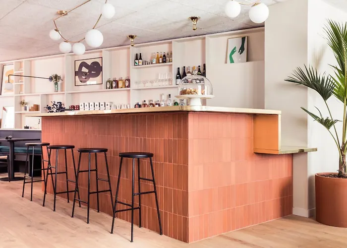 Ami - Orso 호텔 3*