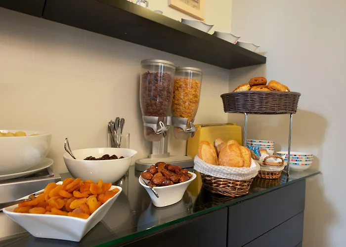 호텔 Ami - Orso 3*