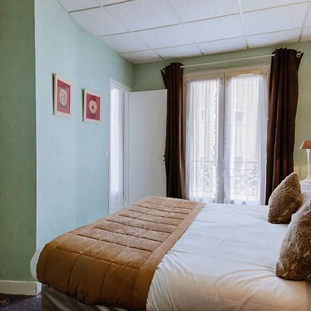 Ami - Orso Paris